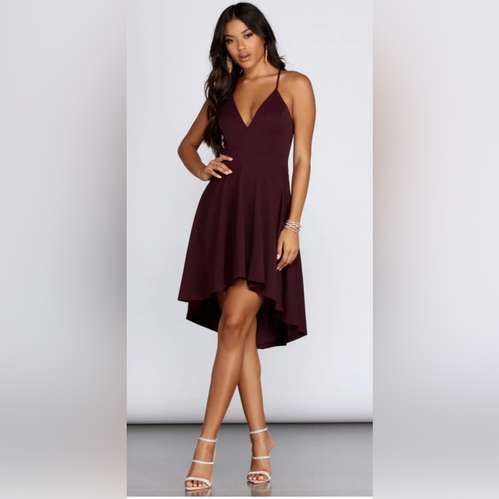 Windsor Size Small Burgundy High-Low V-Neck Dress